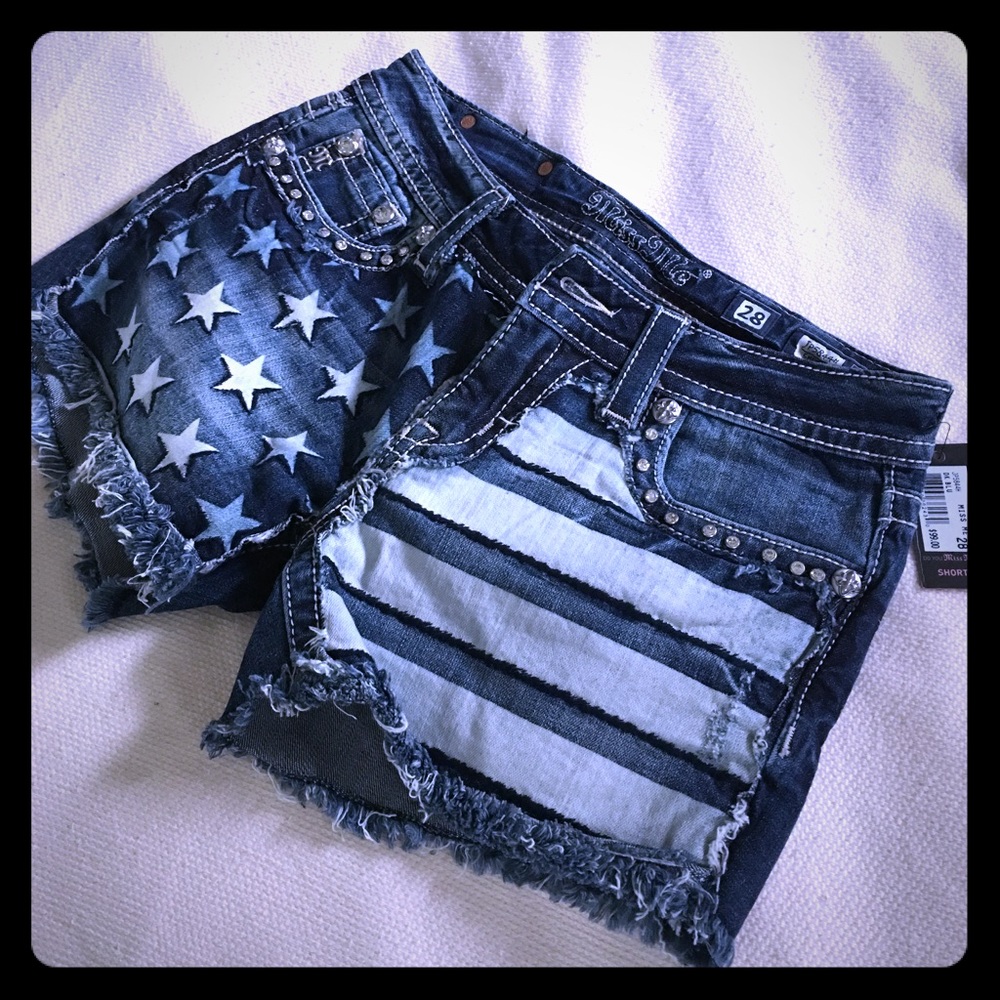 💕🇺🇸⭐️Miss Me!! Stars & Strips Jean Shorts!!✨